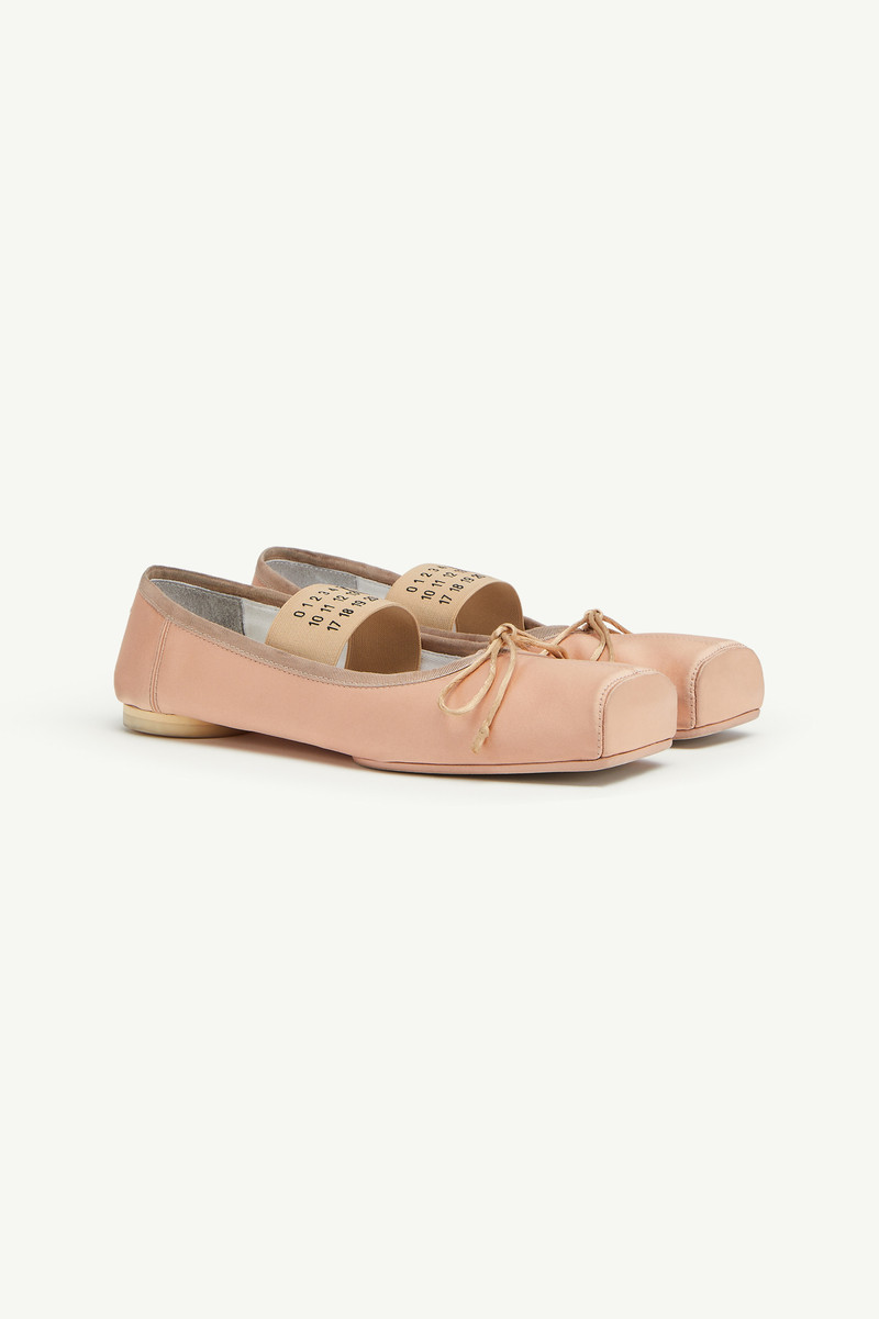 MM6 Maison Margiela Ballet shoe outlook