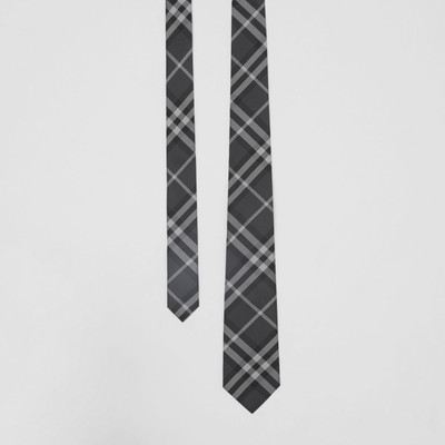 Burberry Classic Cut Vintage Check Silk Tie outlook