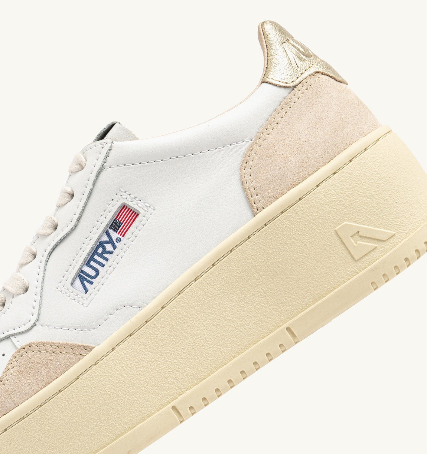 MEDALIST PLATFORM SNEAKERS IN WHITE AND PLATINUM SUEDE AND LEATHER - 6