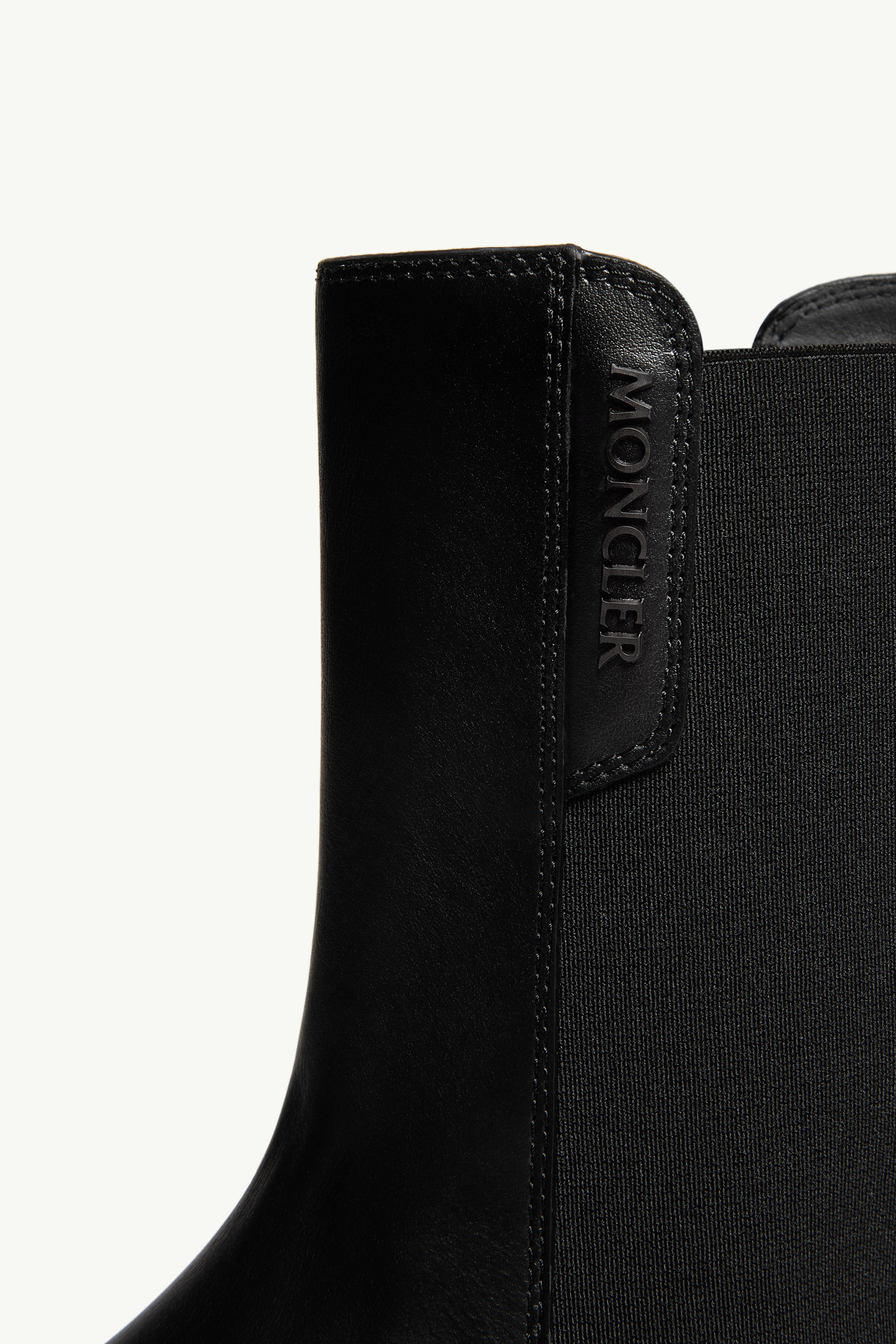Aurea Leather Chelsea Boots - 7