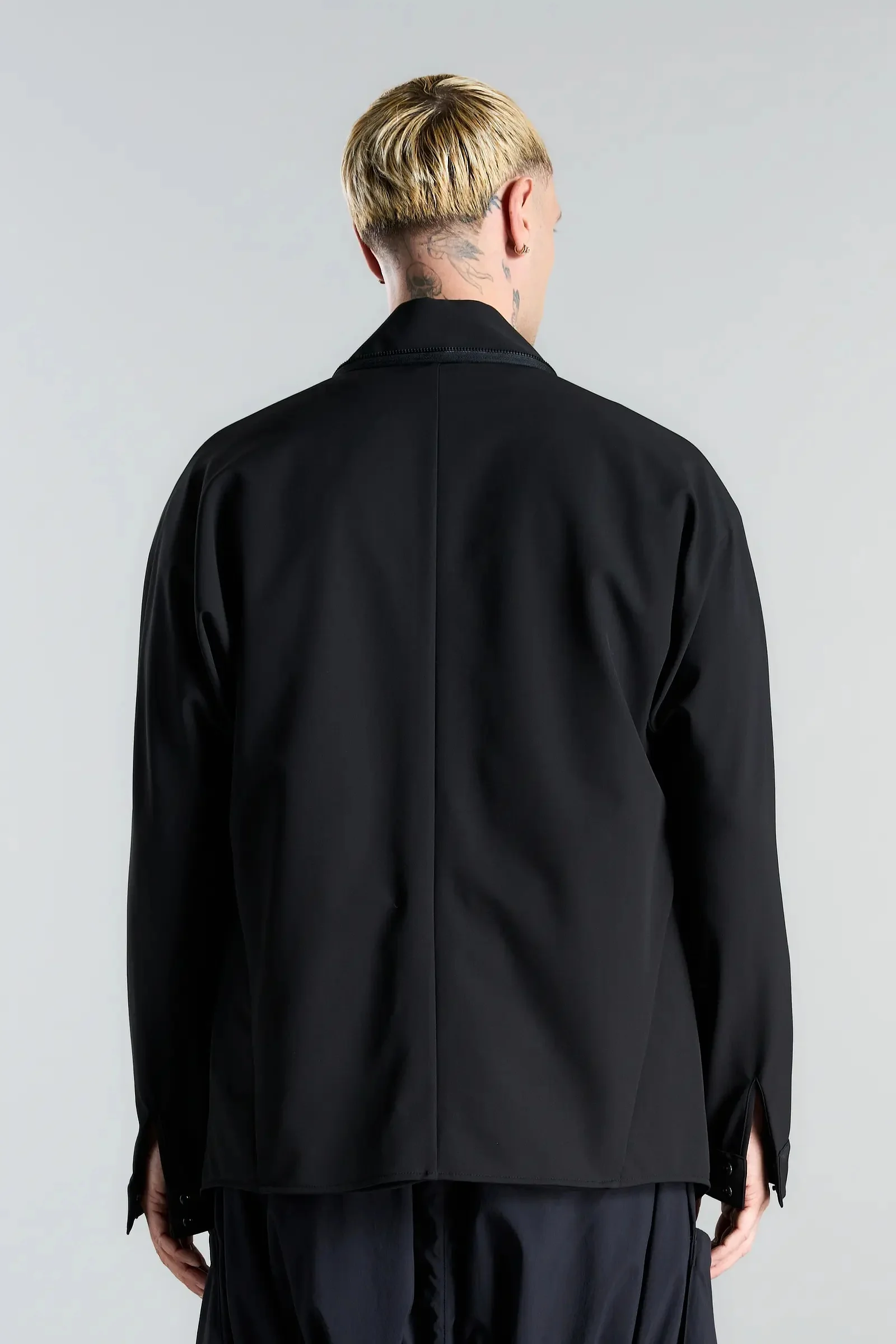 ACRONYM ー ACR-SS-23 J72-DS ー SIZE 〈M〉 ACRONYM J72-DS schoeller® Dryskin™ Modular Liner Jacket Black