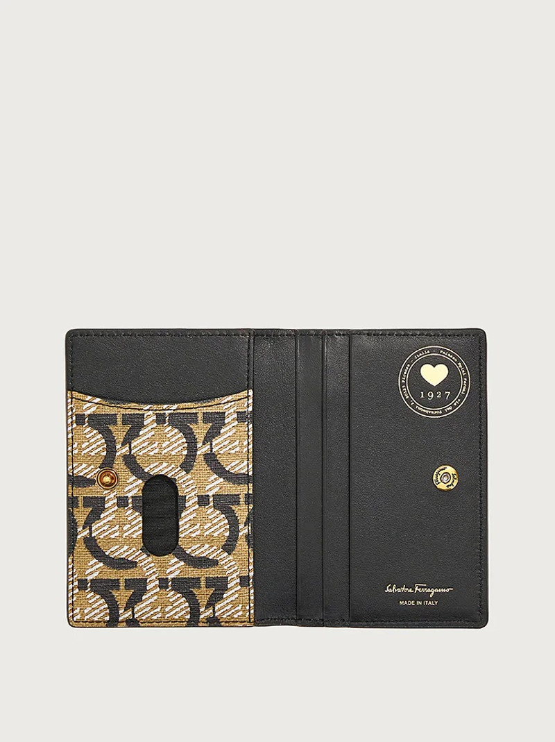 FERRAGAMO CREDIT CARD HOLDER outlook