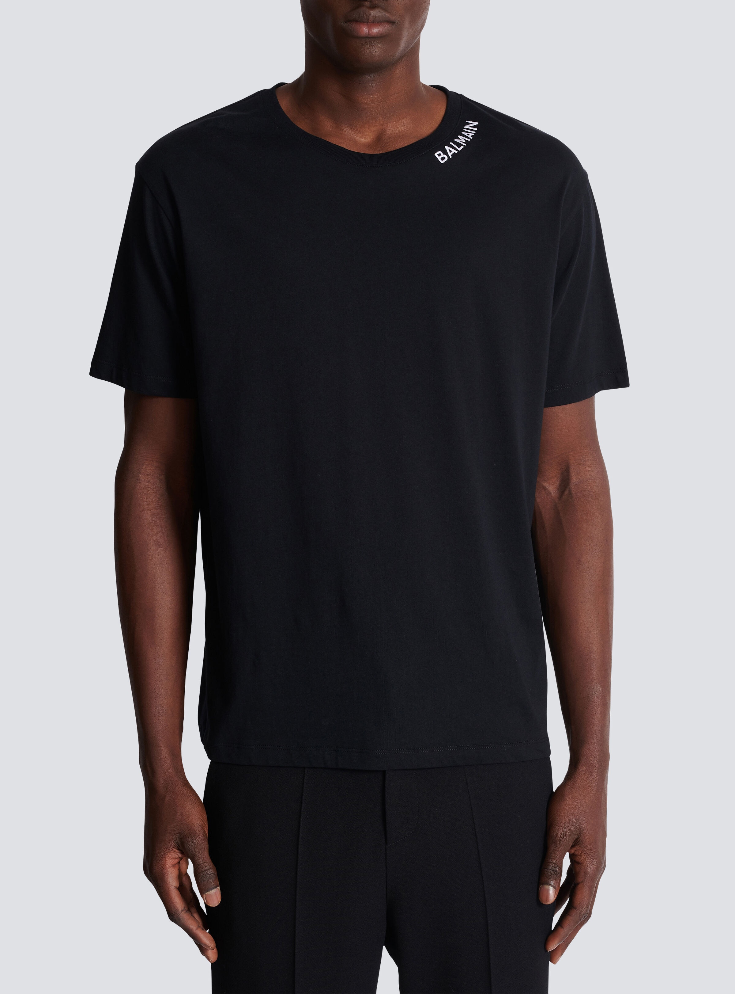 T-shirt with Balmain embroidery on the neckline - 5