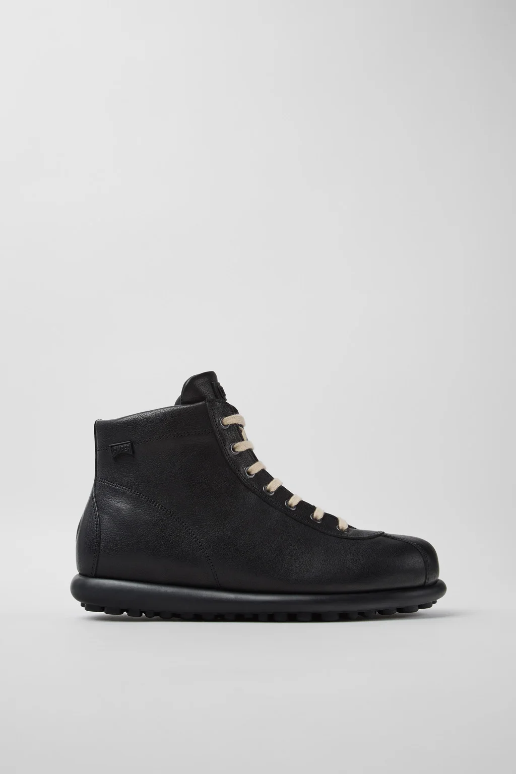 Pelotas Black Vegetable-Tanned Leather Ankle Boots for Men. - 1