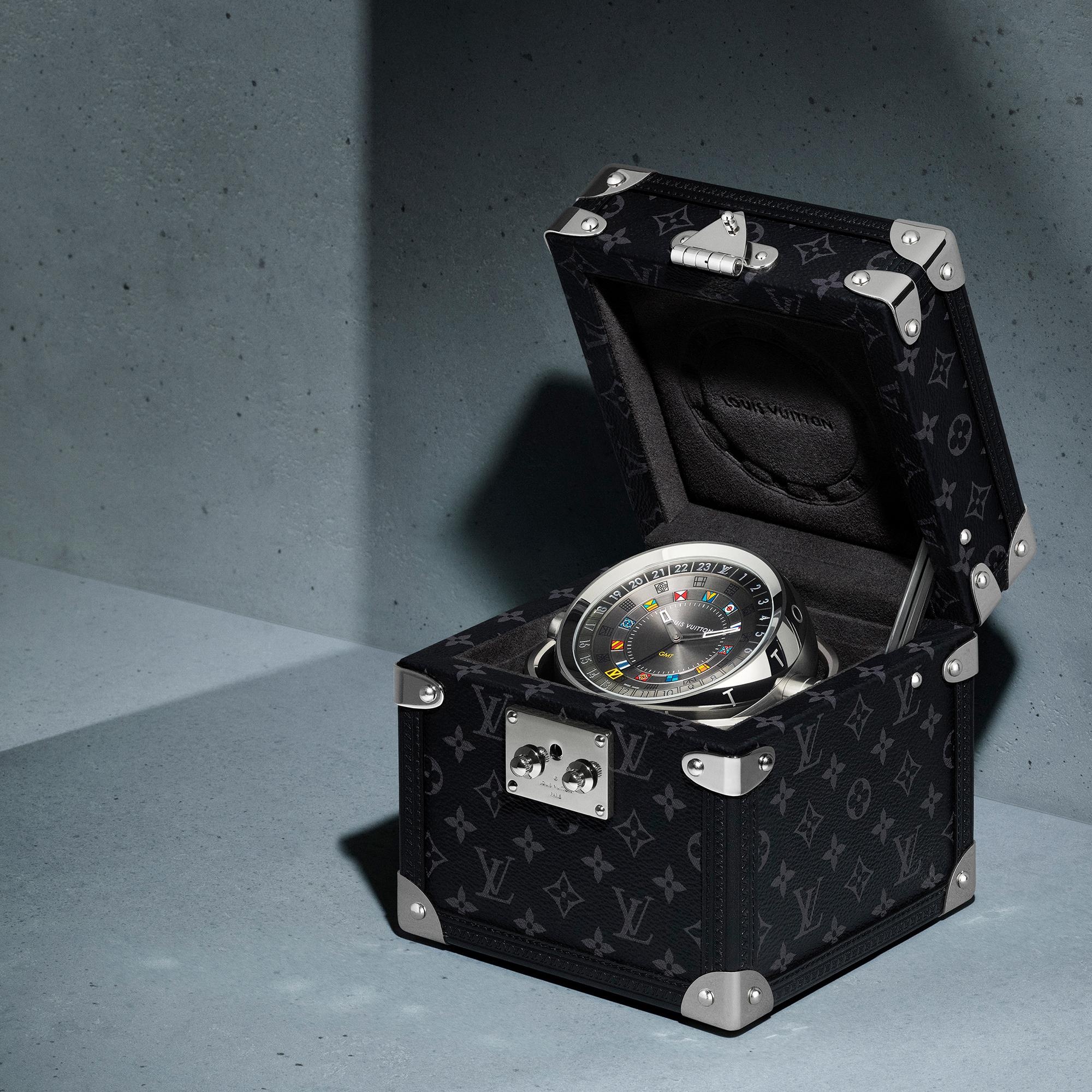 Trunk Table Clock - 3