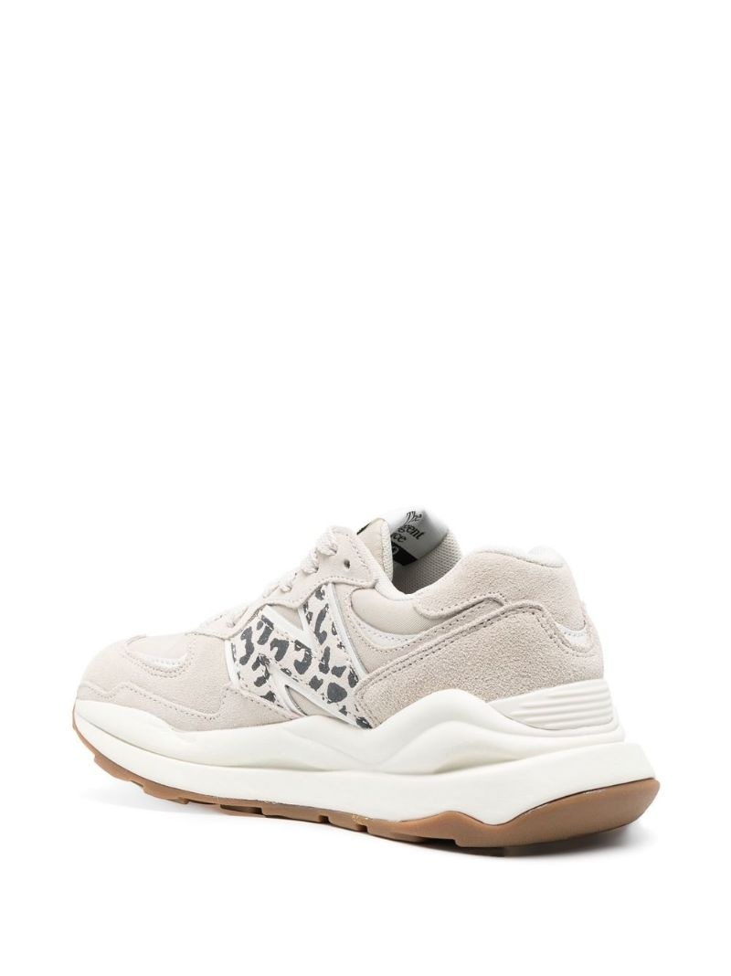 5740 panelled animal print sneakers - 3