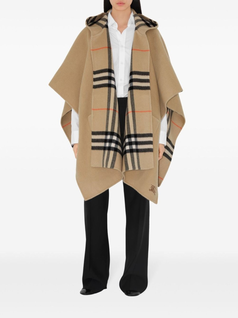 Burberry Vintage Check reversible cape outlook