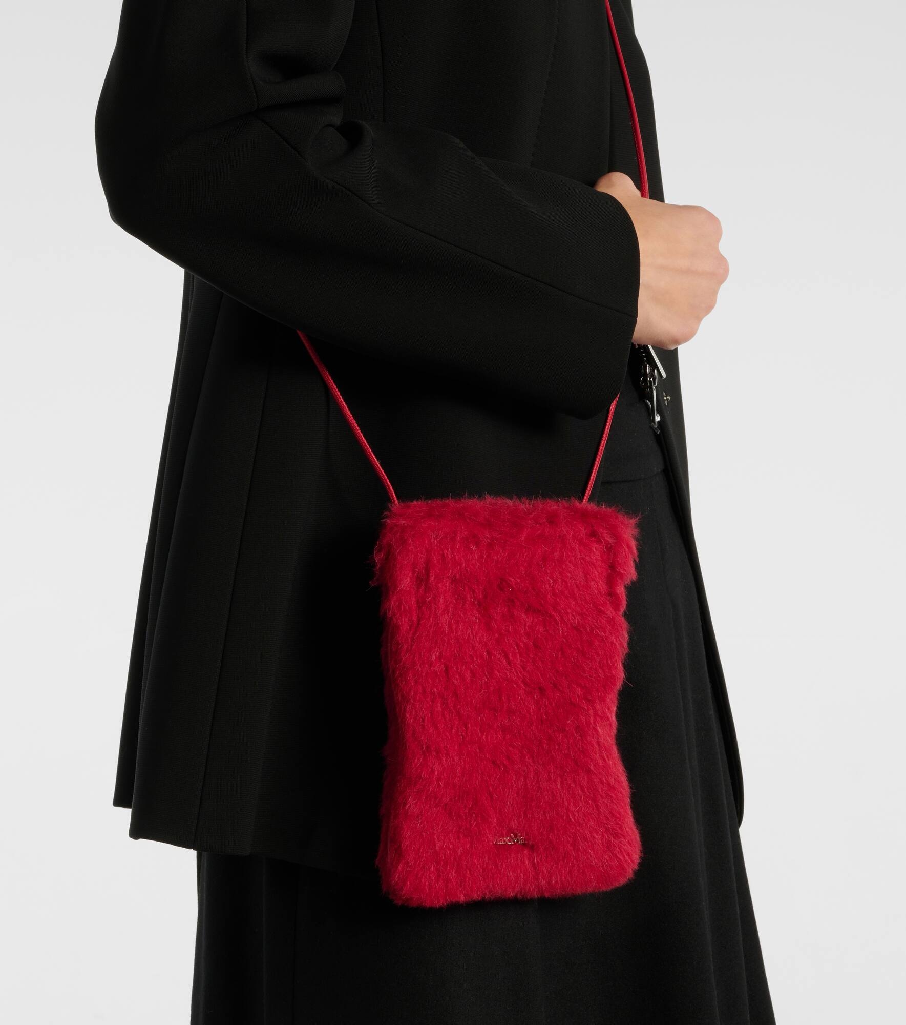 Crossy teddy phone pouch - 2