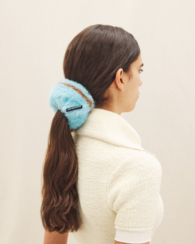 JACQUEMUS Le Chouchou Neve outlook