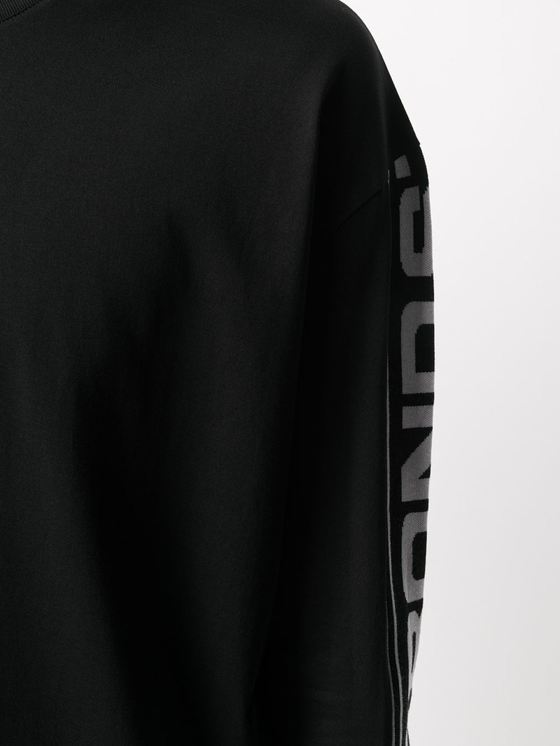 logo sleeve round neck top 5