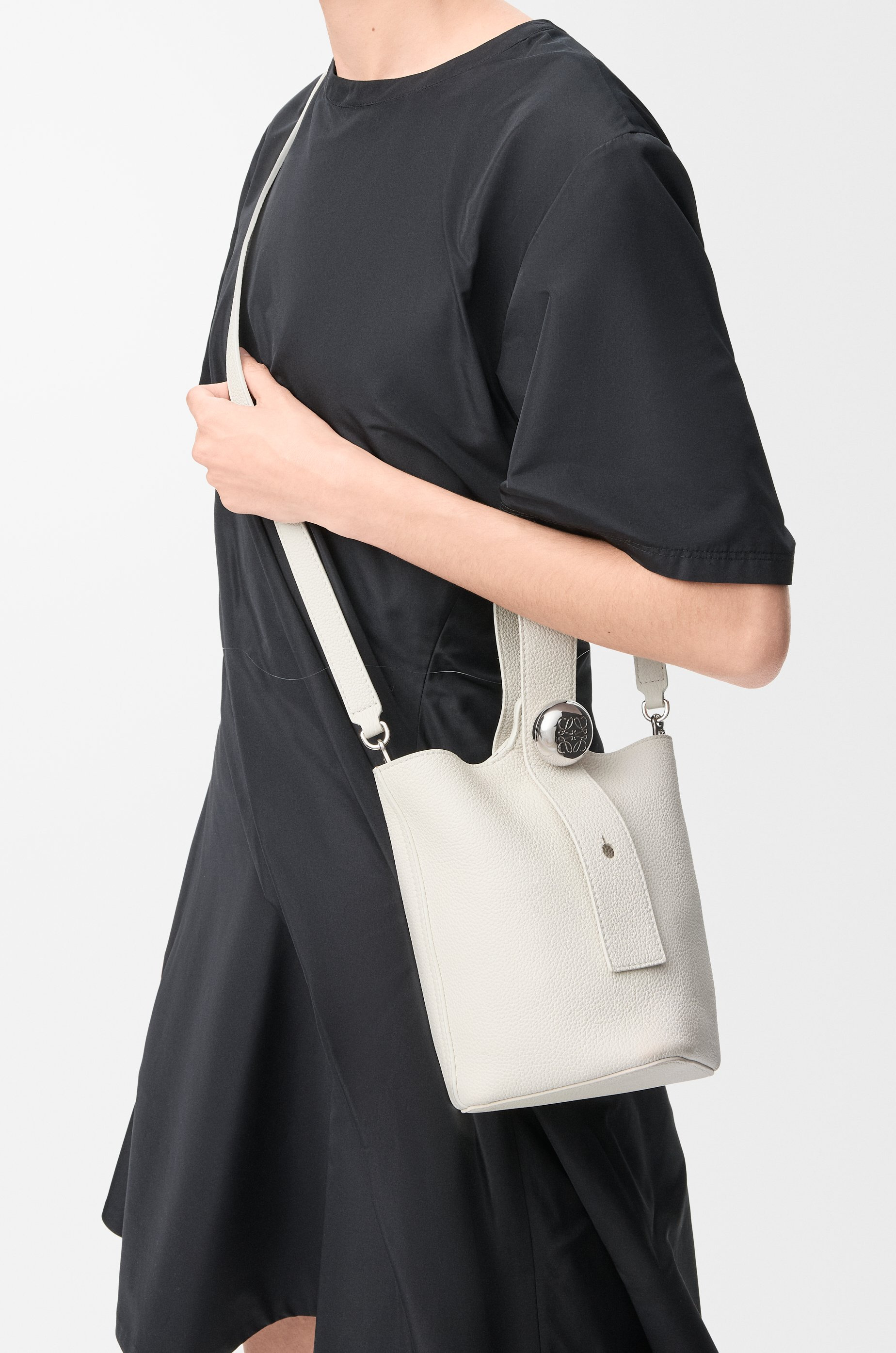 Mini Pebble Bucket bag in soft grained calfskin - 3
