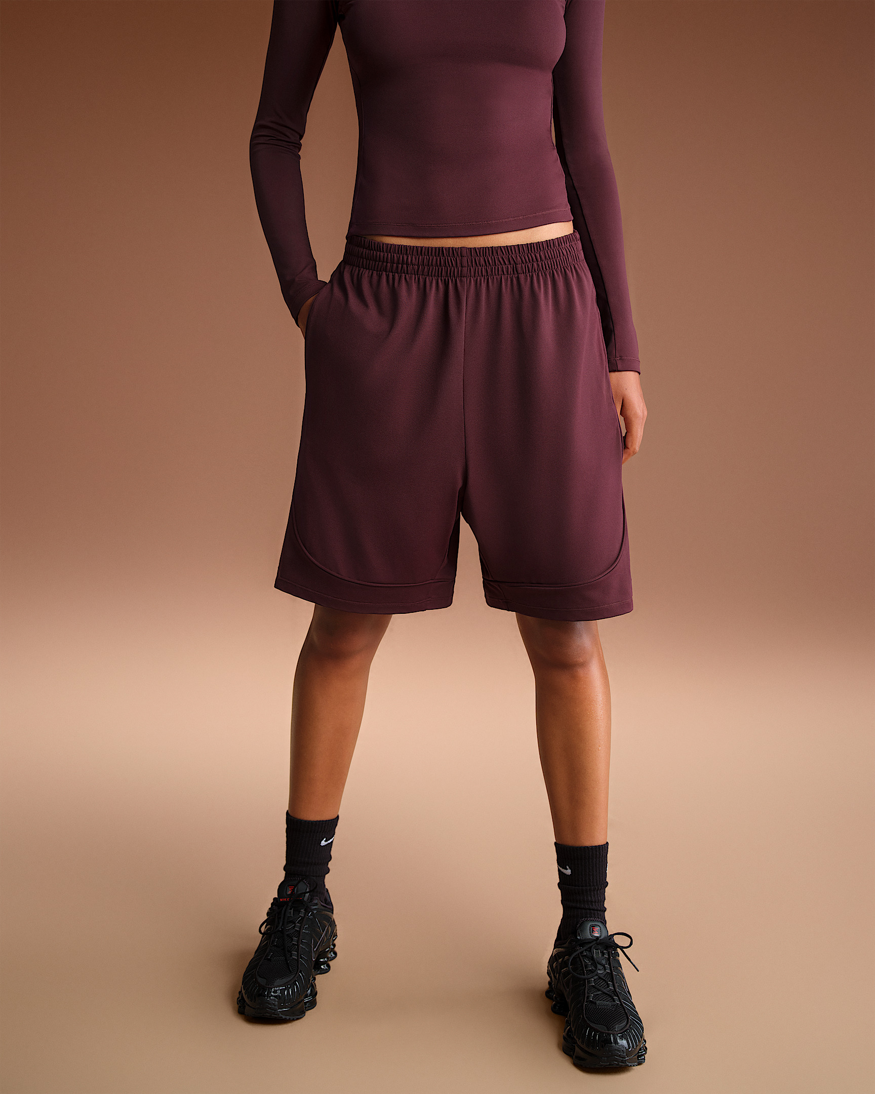 NikeSKIMS Airy Women's Relaxed Shorts - 2