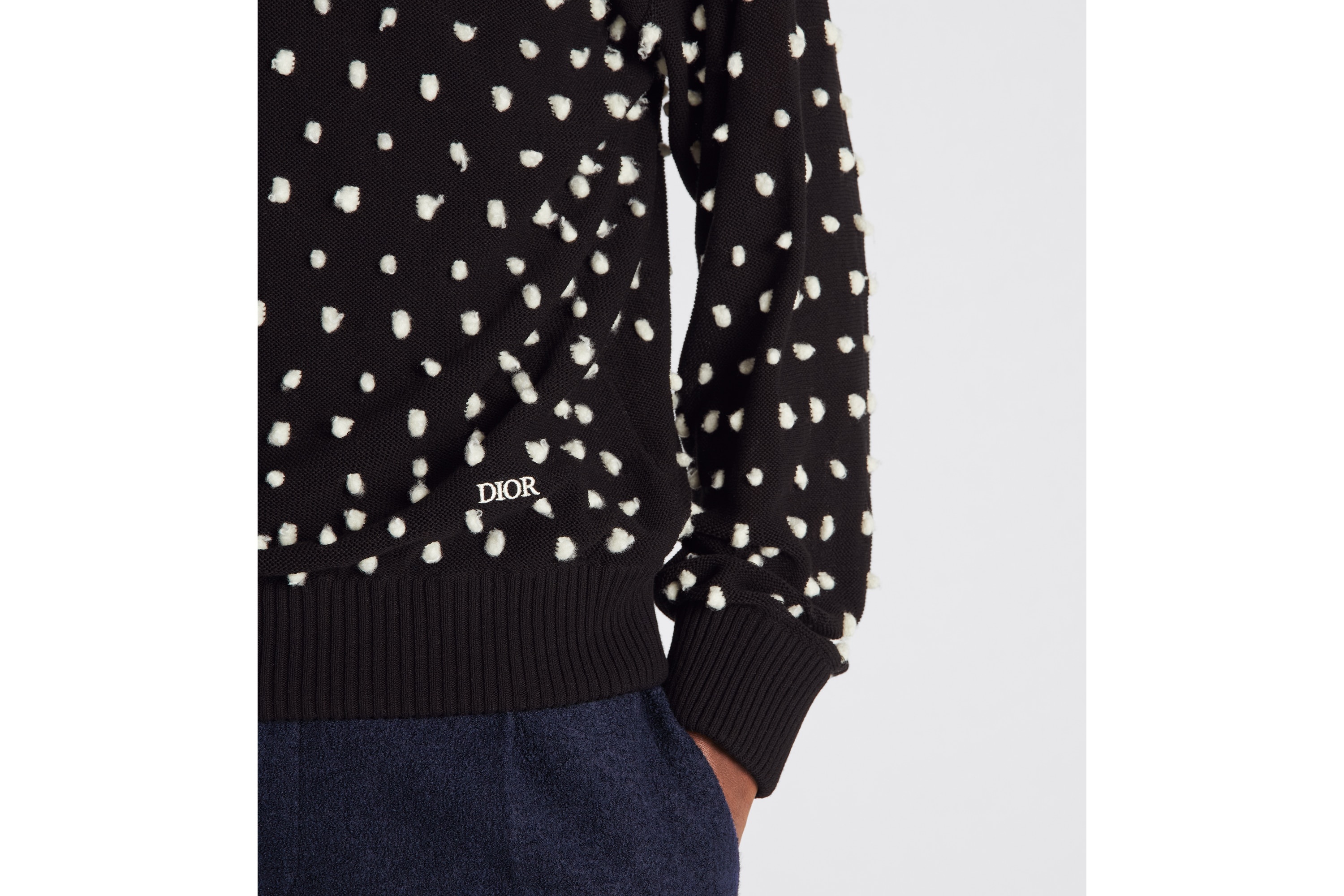 Round-Neck Sweater - 7