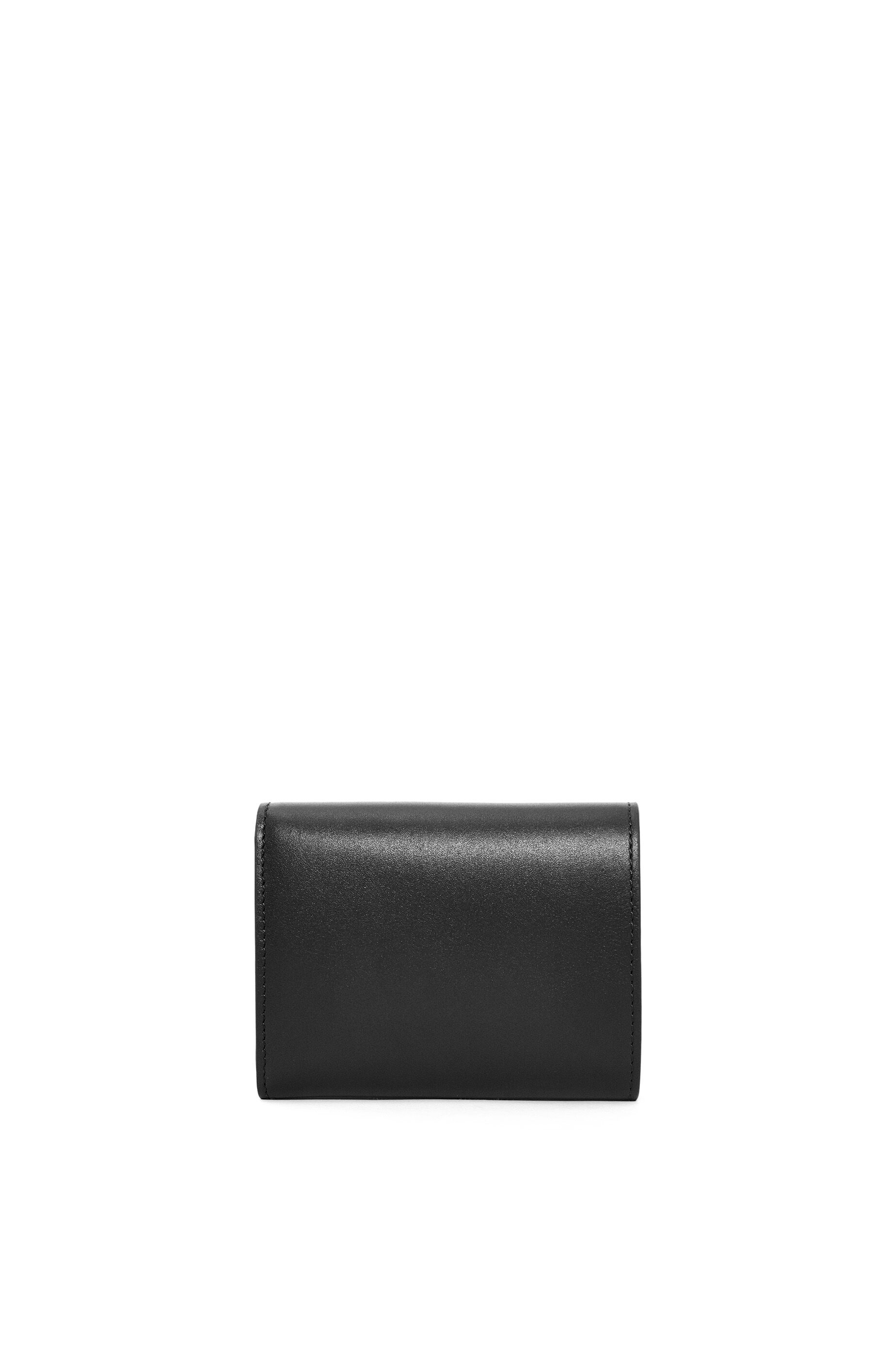 Trifold zip wallet in shiny nappa calfskin - 4