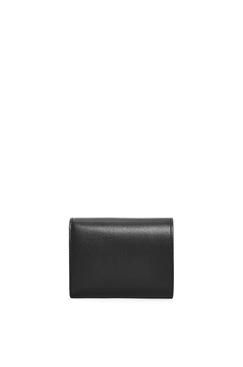 Trifold zip wallet in shiny nappa calfskin 4