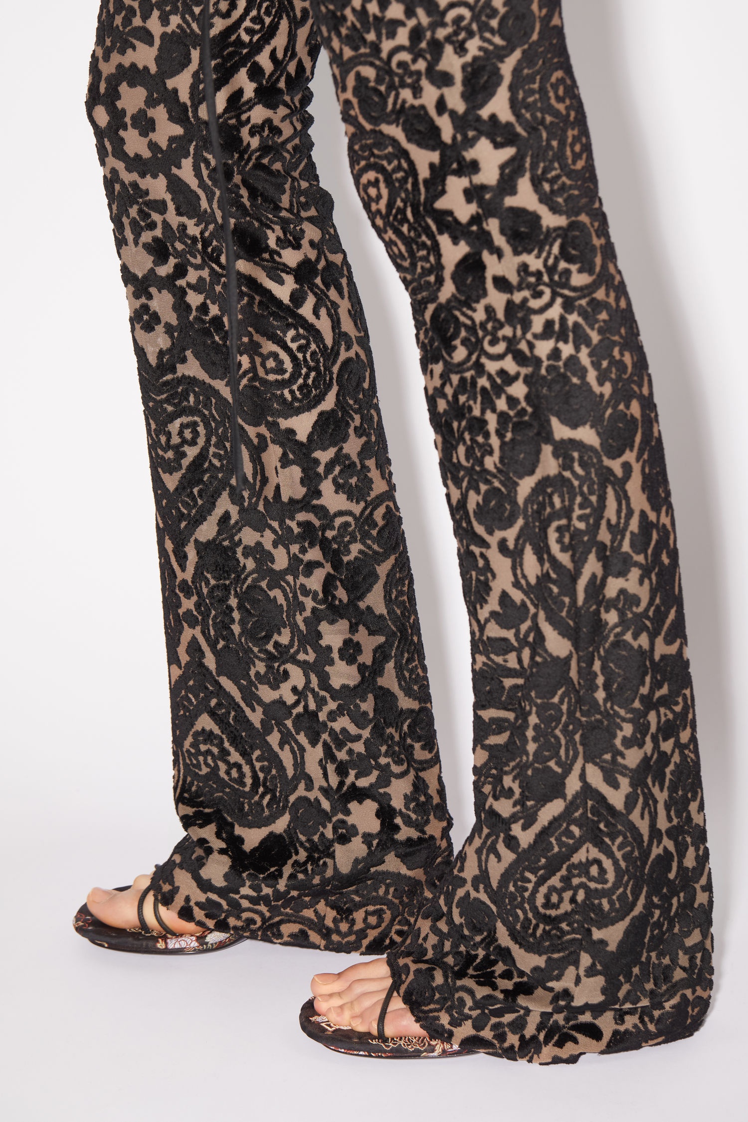 Jacquard trousers - Black/mink brown - 5