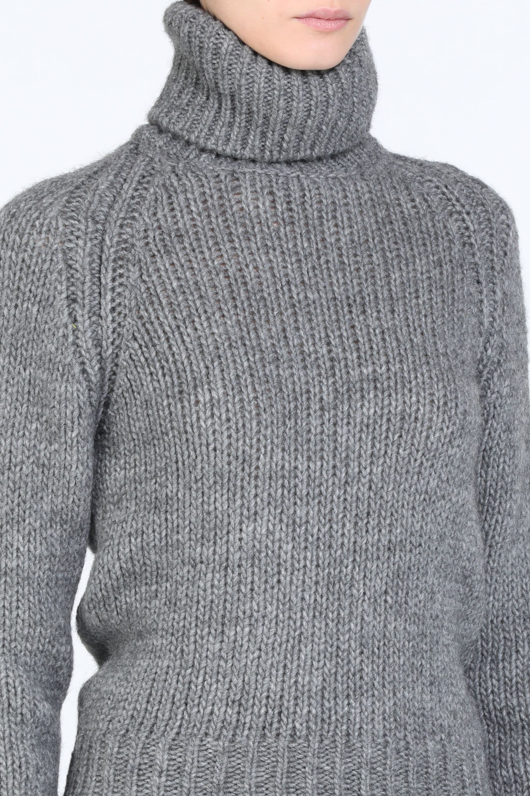 ROLL-NECK CUT-OUT SWEATER - 5