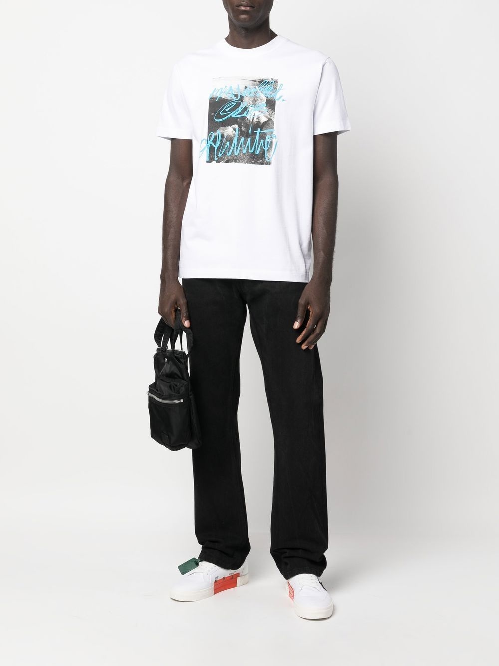 graphic-print T-shirt - 2