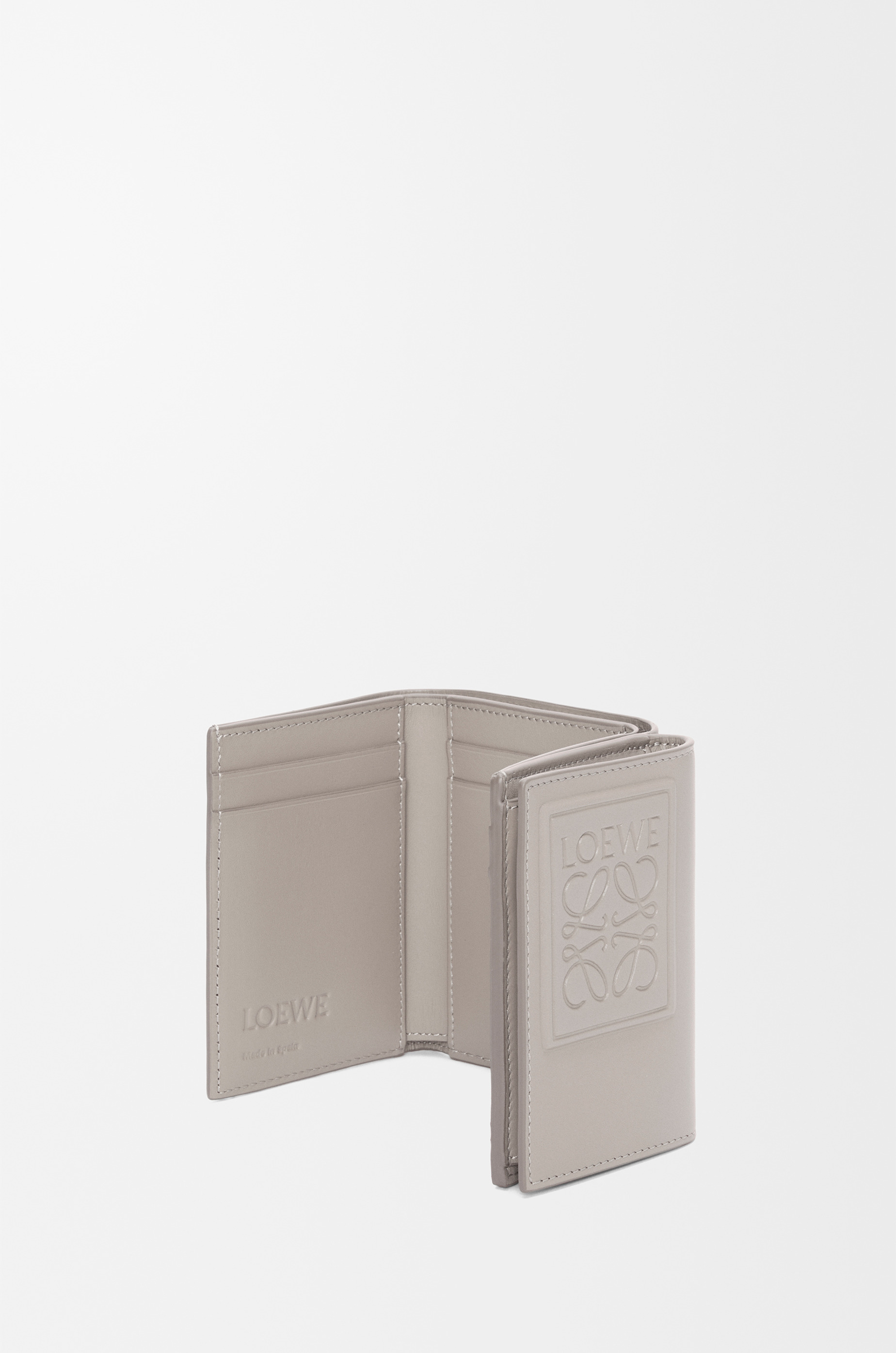 Trifold wallet in satin calfskin - 4