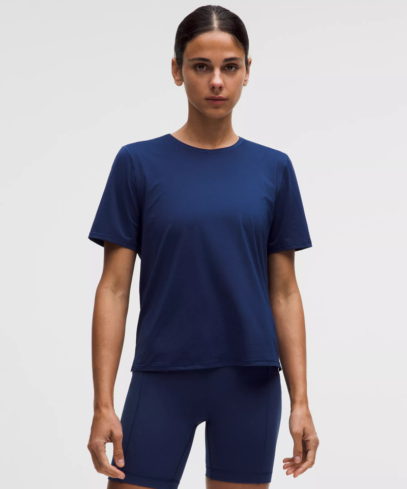 Lightweight Running Short-Sleeve Shirt 1