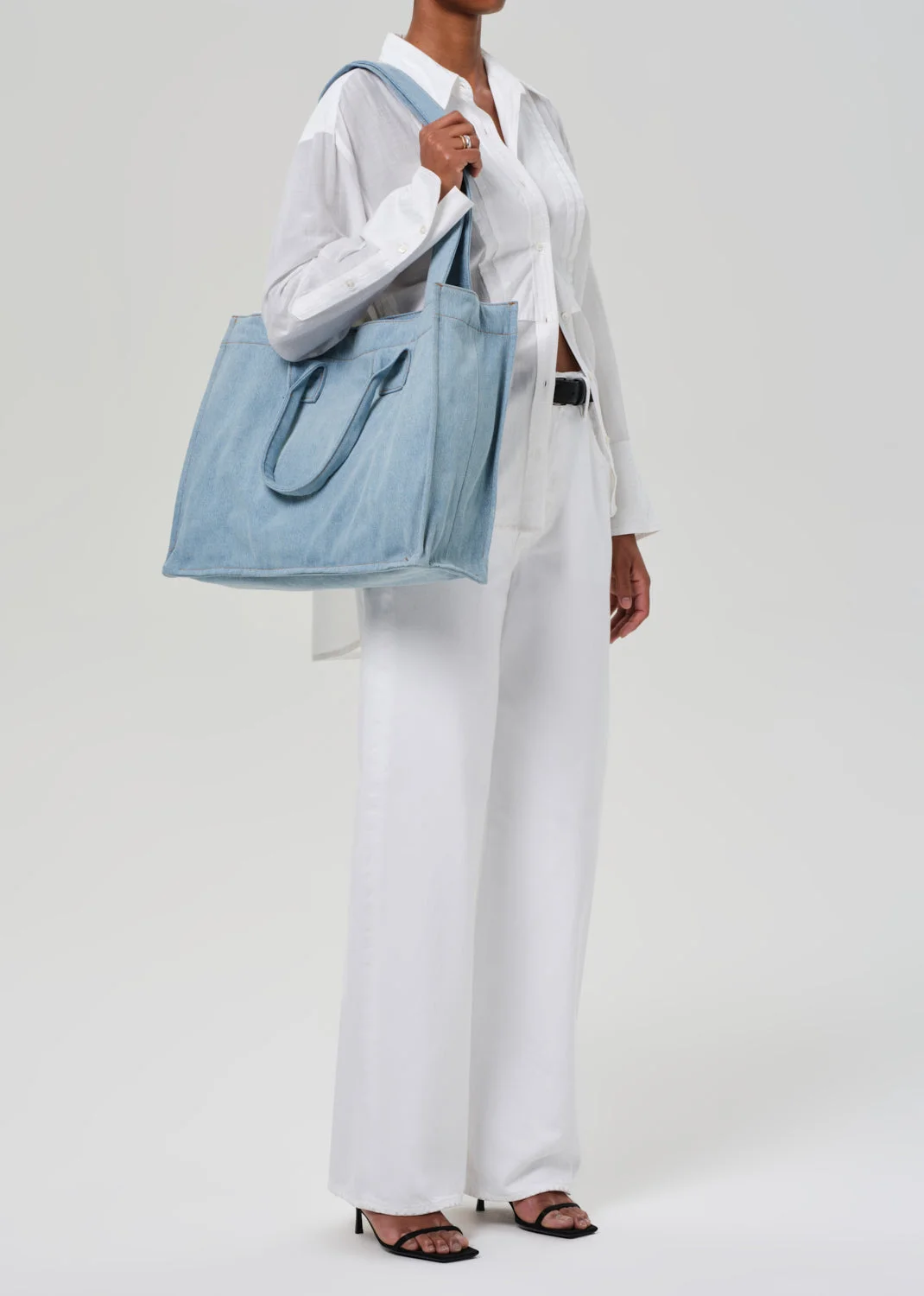 Tote Bag
In Voyager - 1