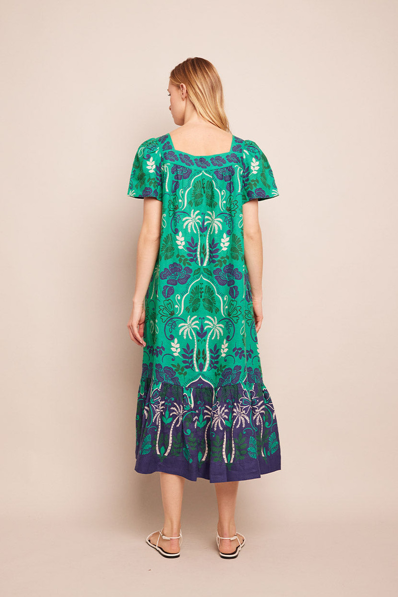 Chani Dress The Perfect Silhouette for Heading From The Beach to the Bar 3