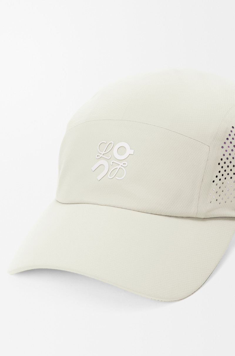 Cap in technical shell 5