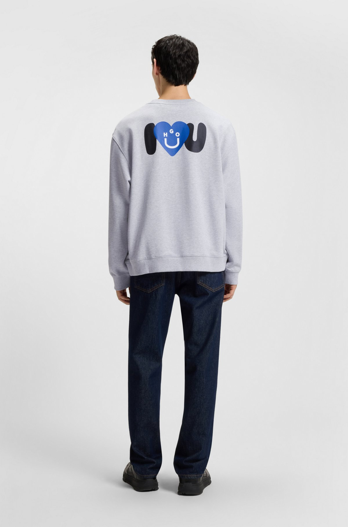 ALL-GENDER SWEATSHIRT WITH HAPPY HUGO ARTWORK - 6