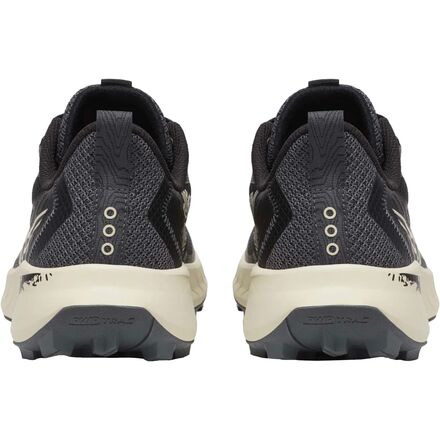 Peregrine 15 Running Shoe - Women's - 6