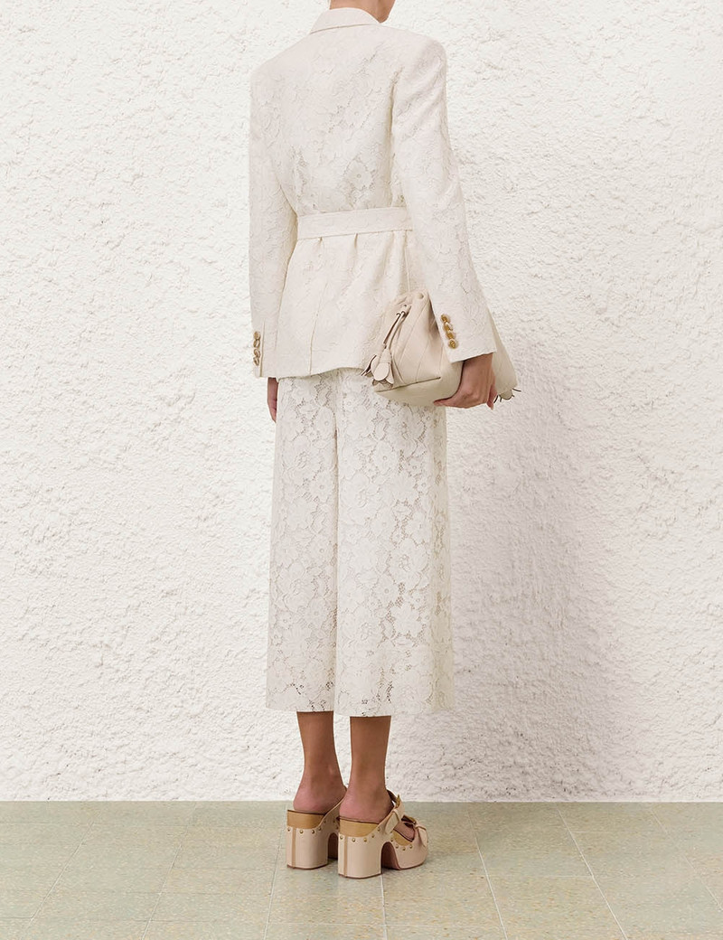 LUNA LACE BELTED BLAZER 4