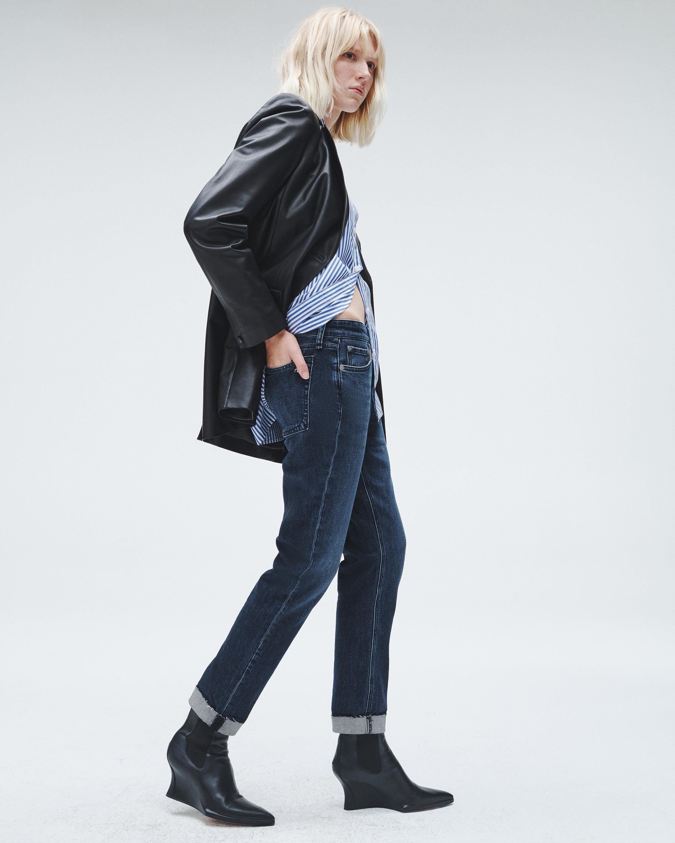 Dre Slim Boyfriend Jean
Vintage Stretch Denim - 1
