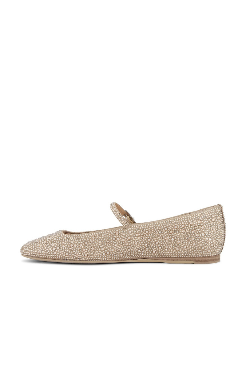 dolce vita Reyes Crystal Flat outlook