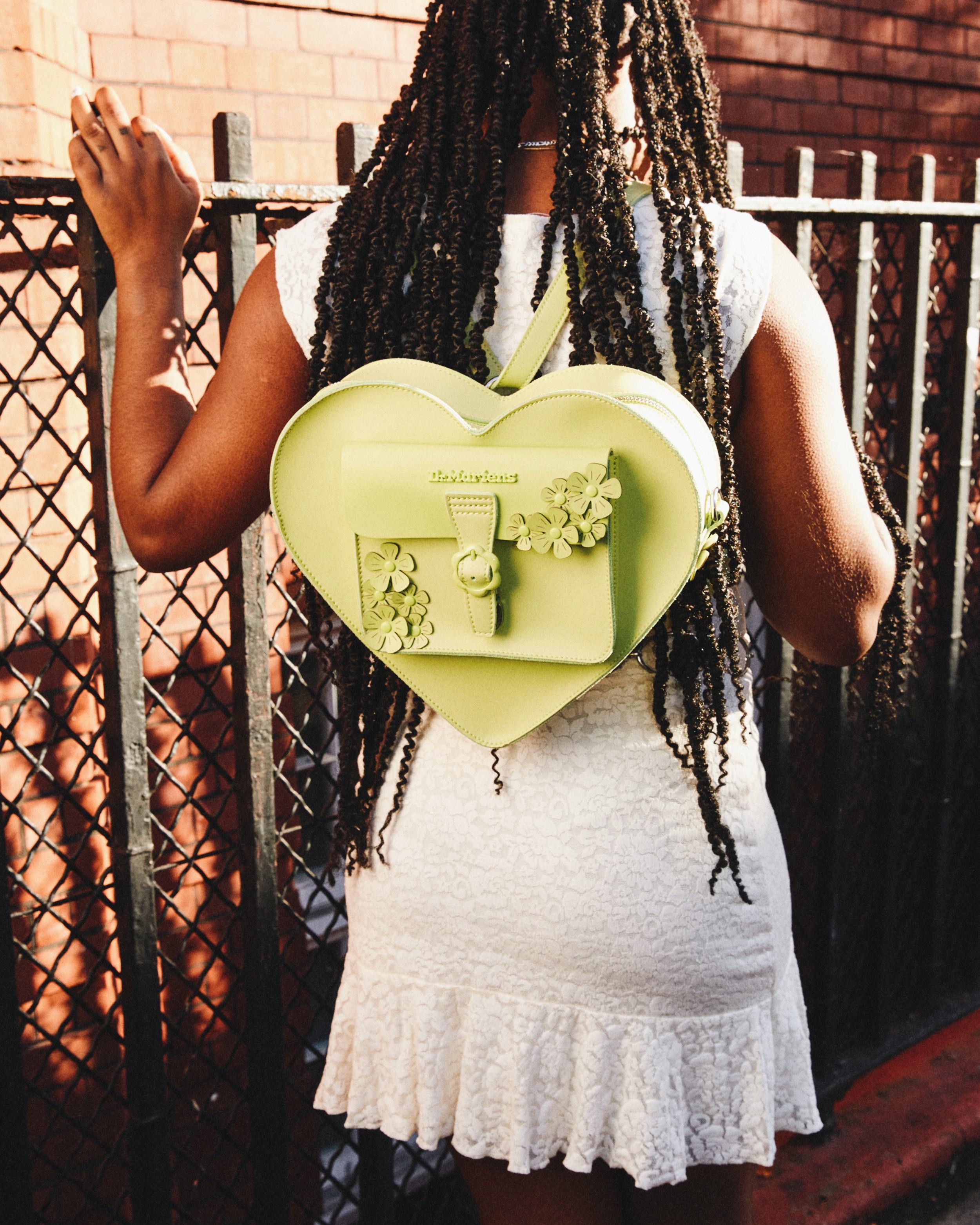 Heart Shaped Hardware Kiev Leather Bag - 2