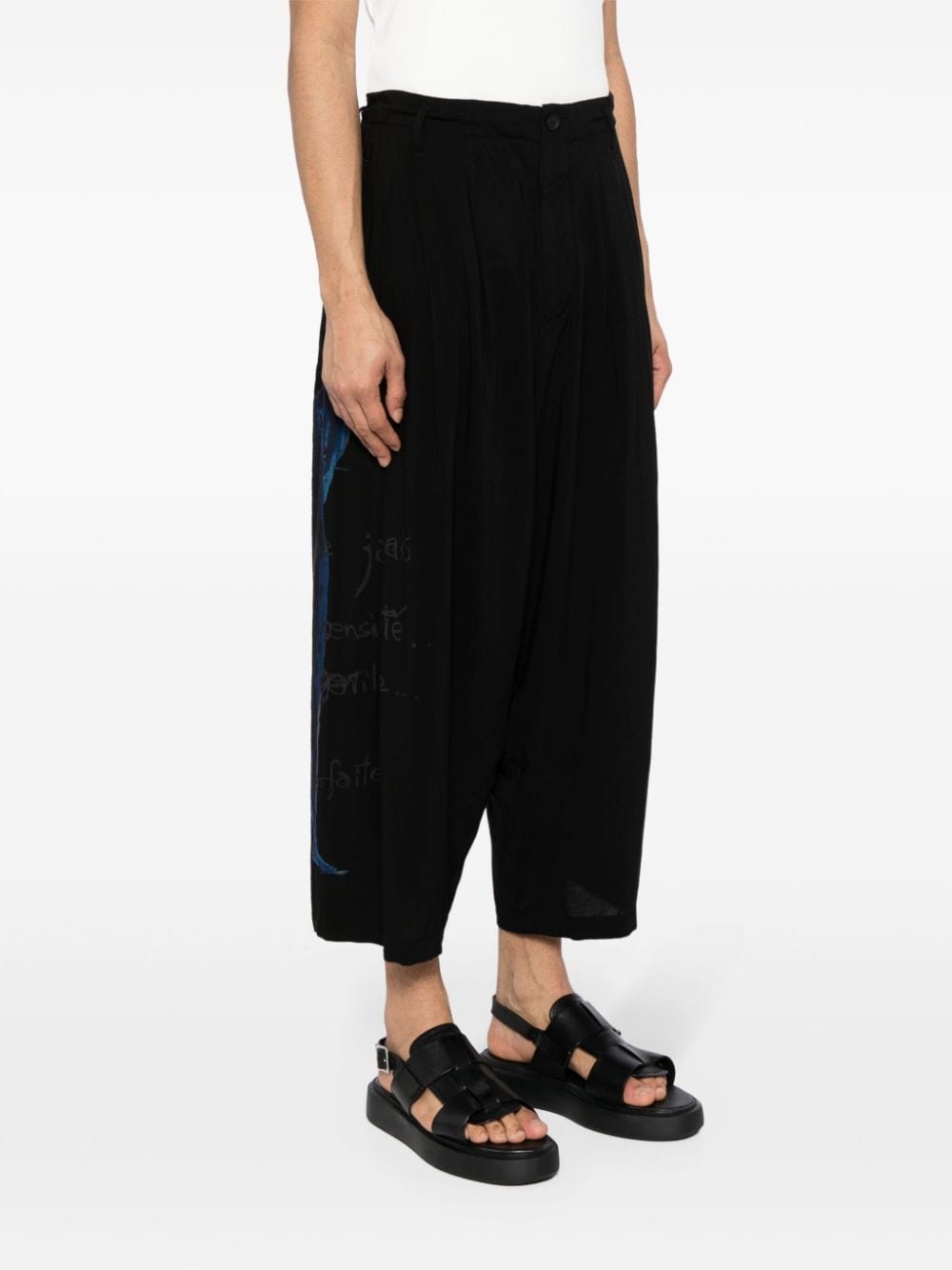 graphic-print cropped velvet trousers - 3