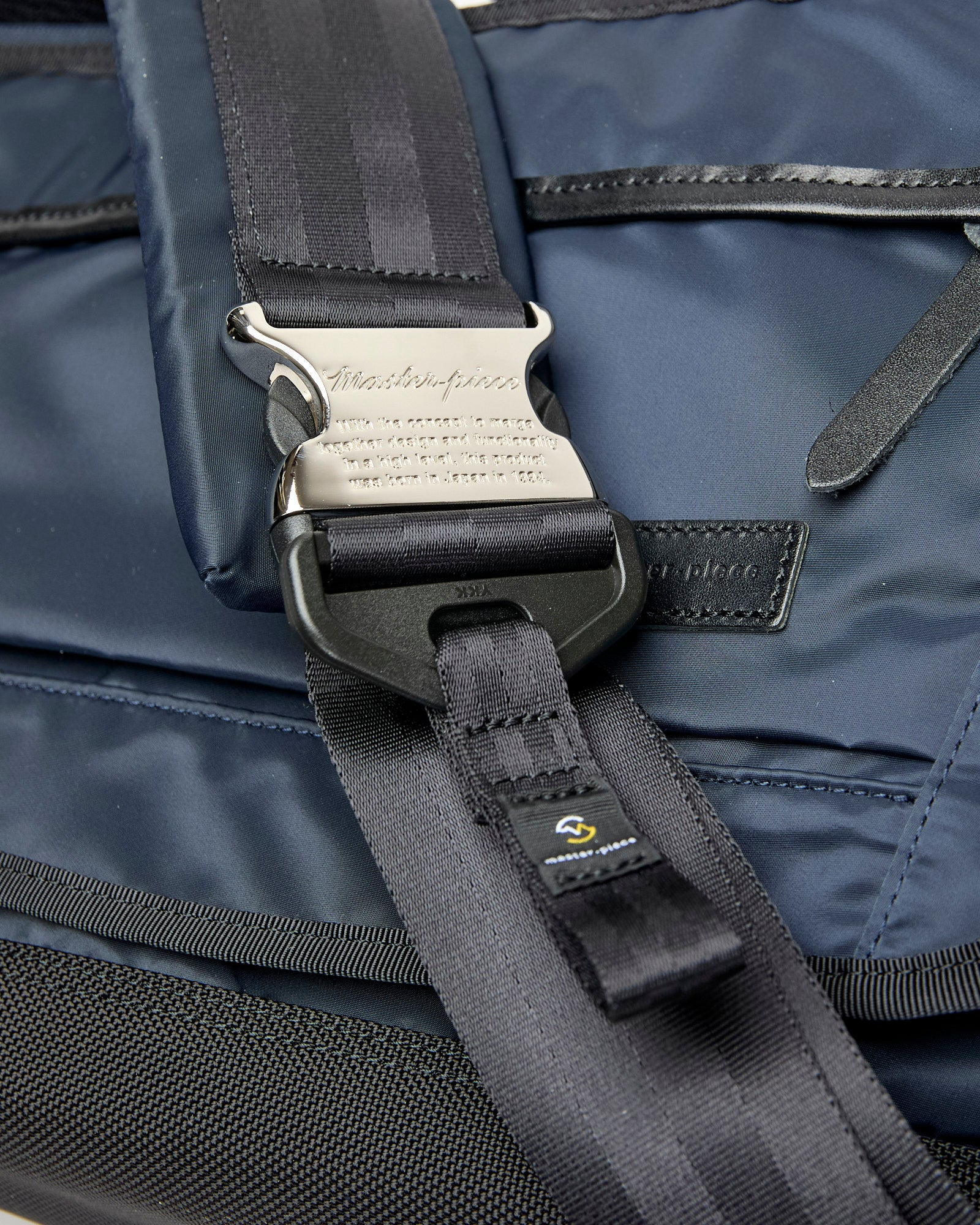 Lightning V2 Messenger Bag in Navy - 4
