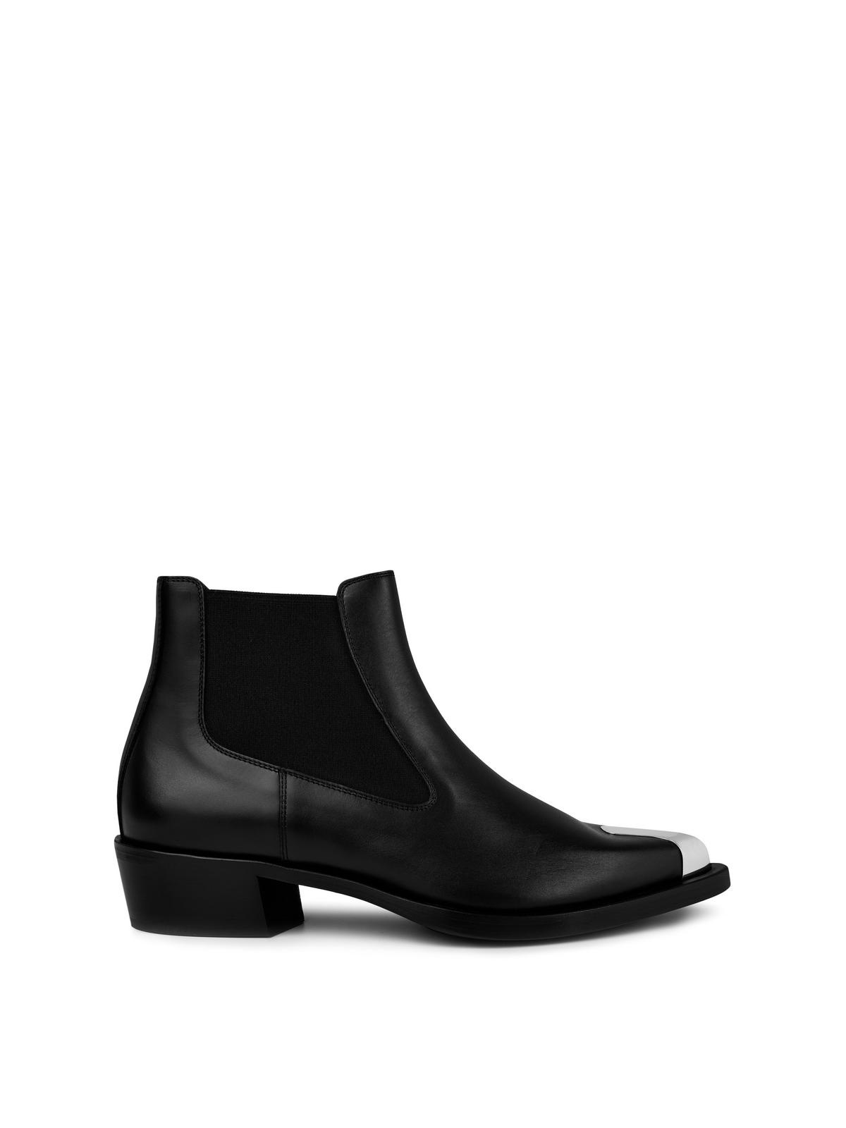 Alexander McQueen LEATHER BOOTS | cruisefashion | REVERSIBLE