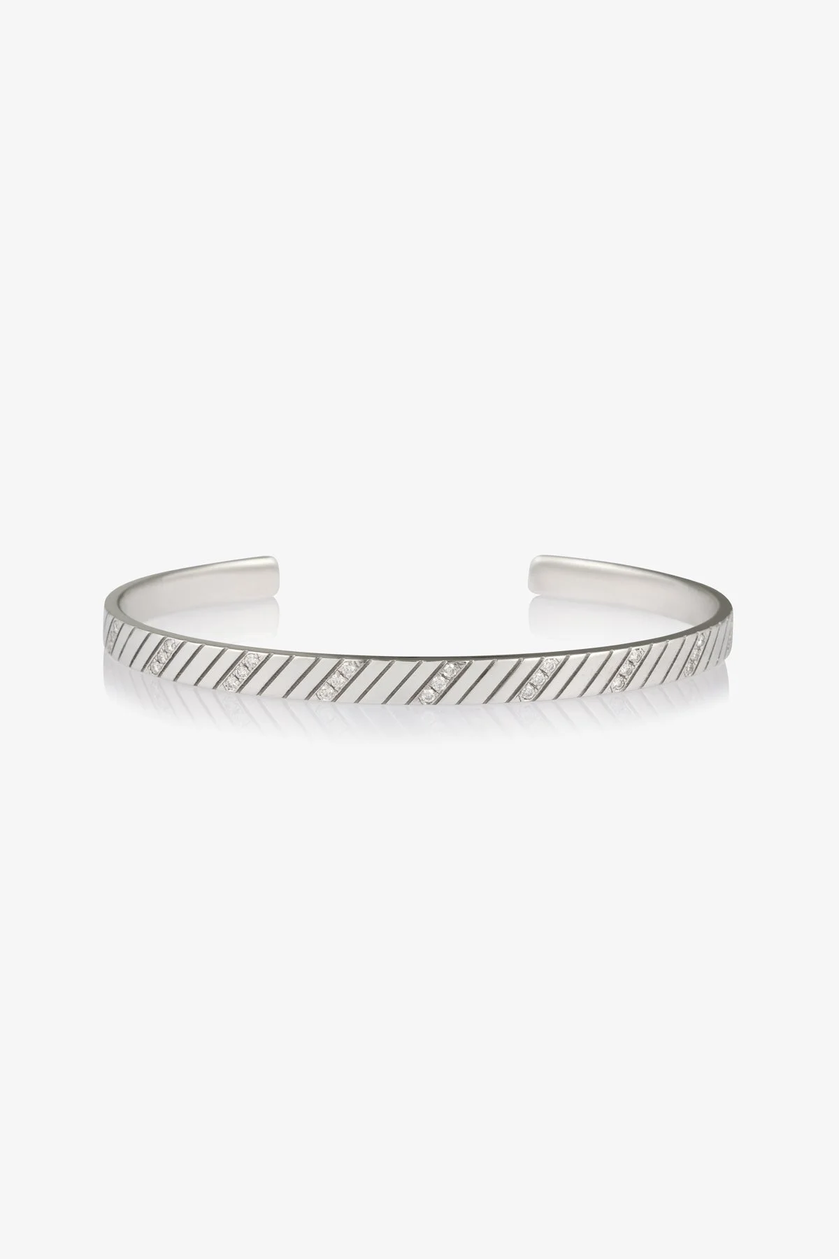 DIAMOND DIAGONAL ENGRAVED CUFF - 1