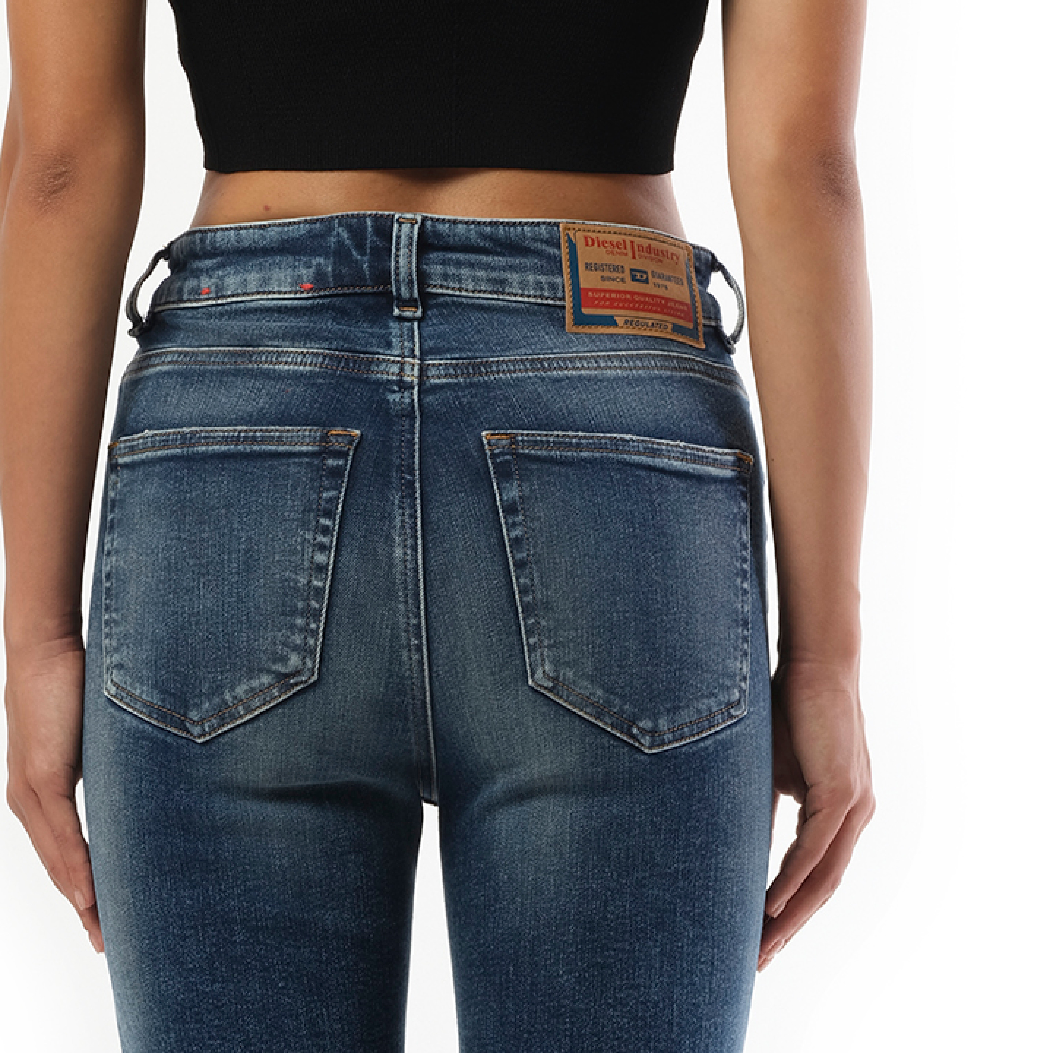 1984 Slandy High Jeans in Washed Indigo - 3