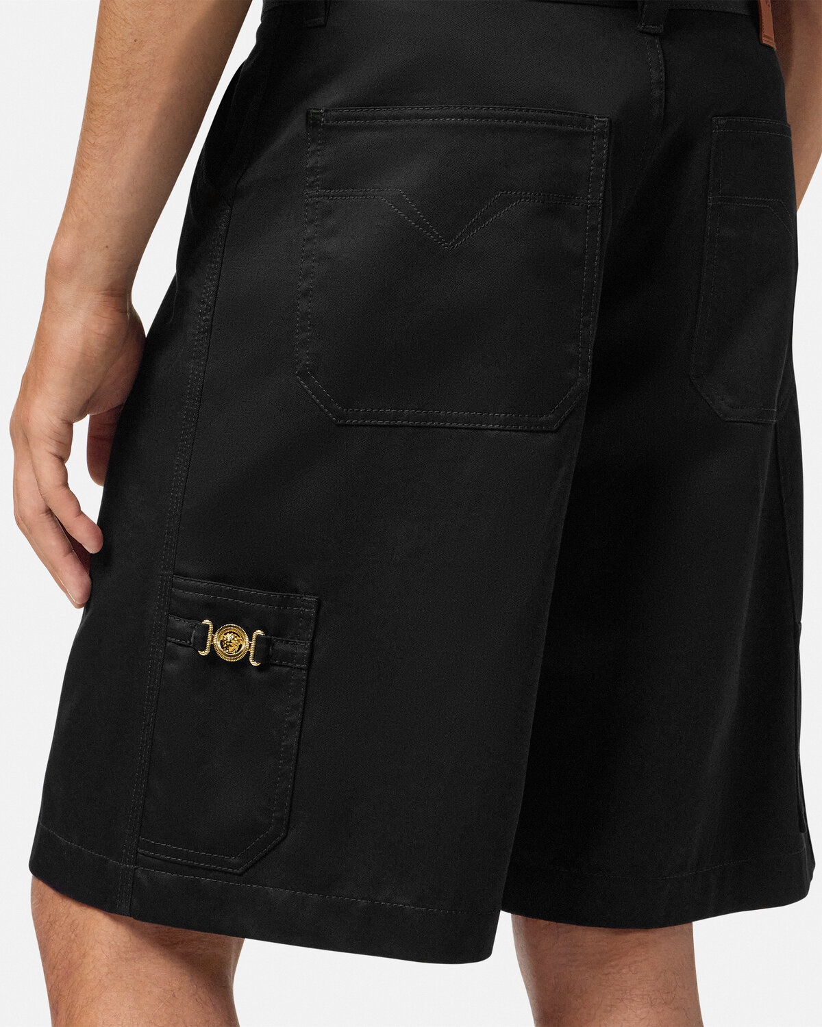 Gabardine Cargo Shorts - 3