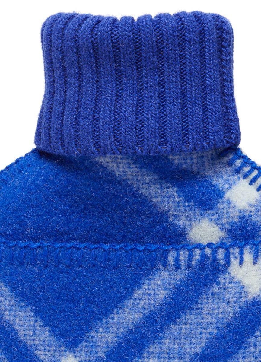 Large checked hot water bottle - 4