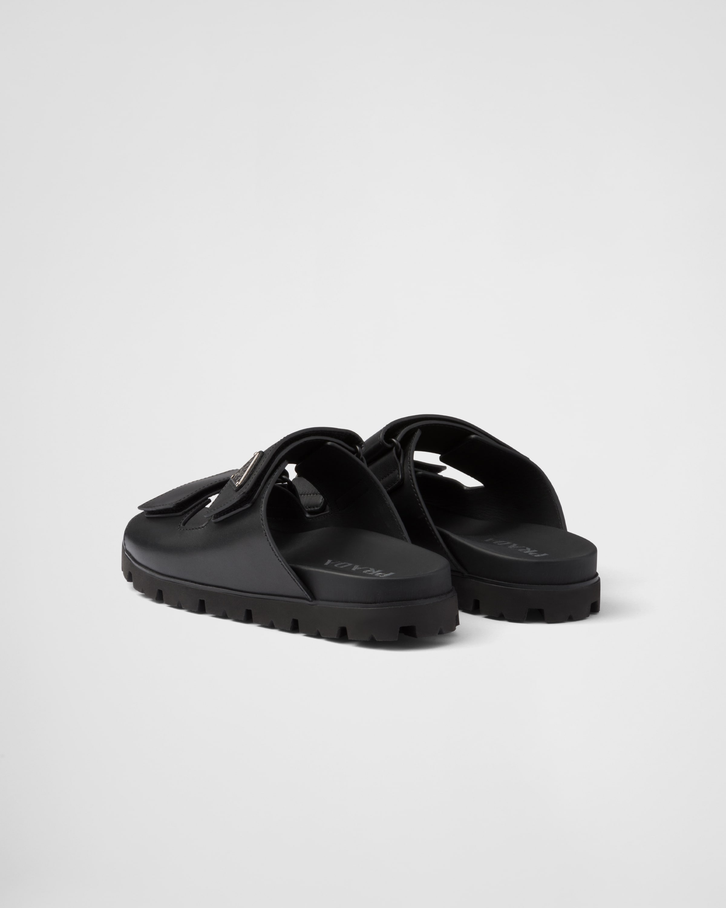 【PRADA】スリッポン スライド☆SALE中 Prada Leather strap slides | REVERSIBLE