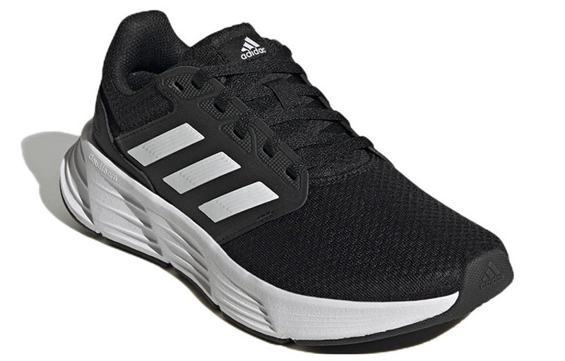 (WMNS) adidas 갤럭시 6 '블랙 화이트' GW3847 3