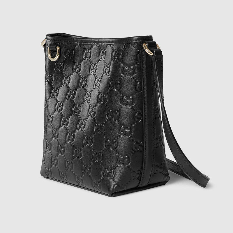 GUCCI GG Emblem nano bucket bag outlook