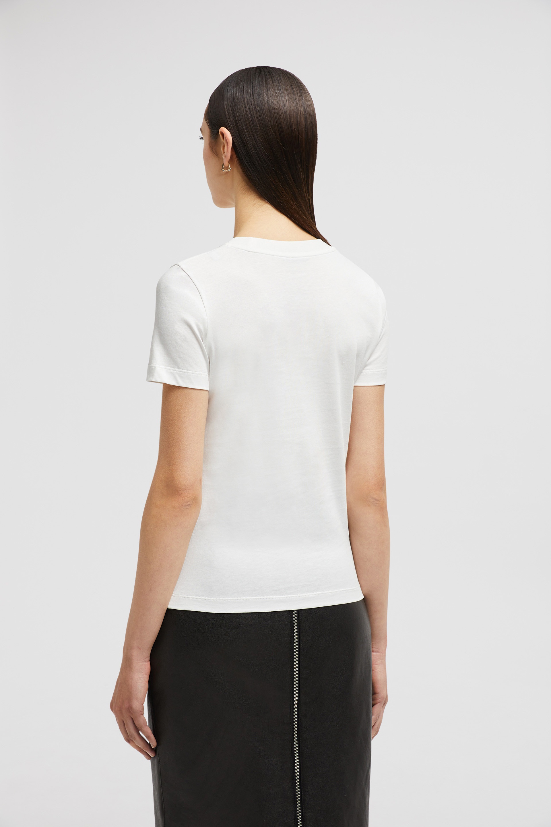 【MONCLER】CRYSTAL LOGO T-SHIRT Moncler Crystal Logo T-Shirt | REVERSIBLE