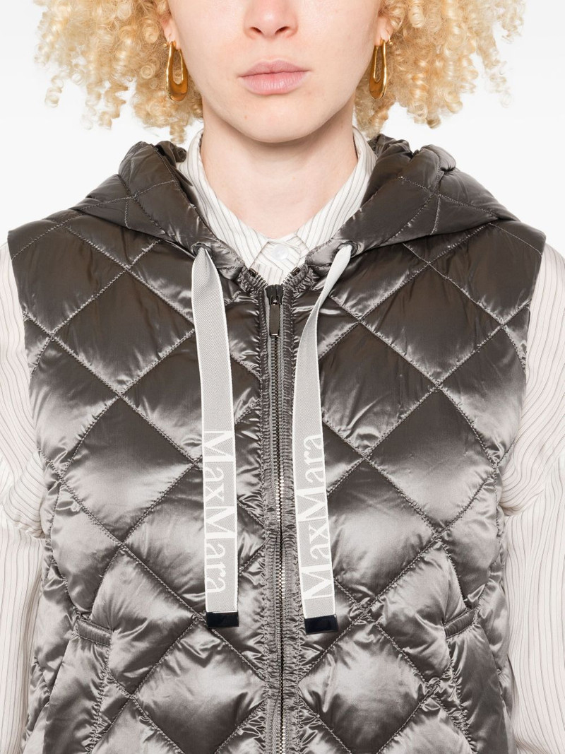 quilted hooded gilet 5