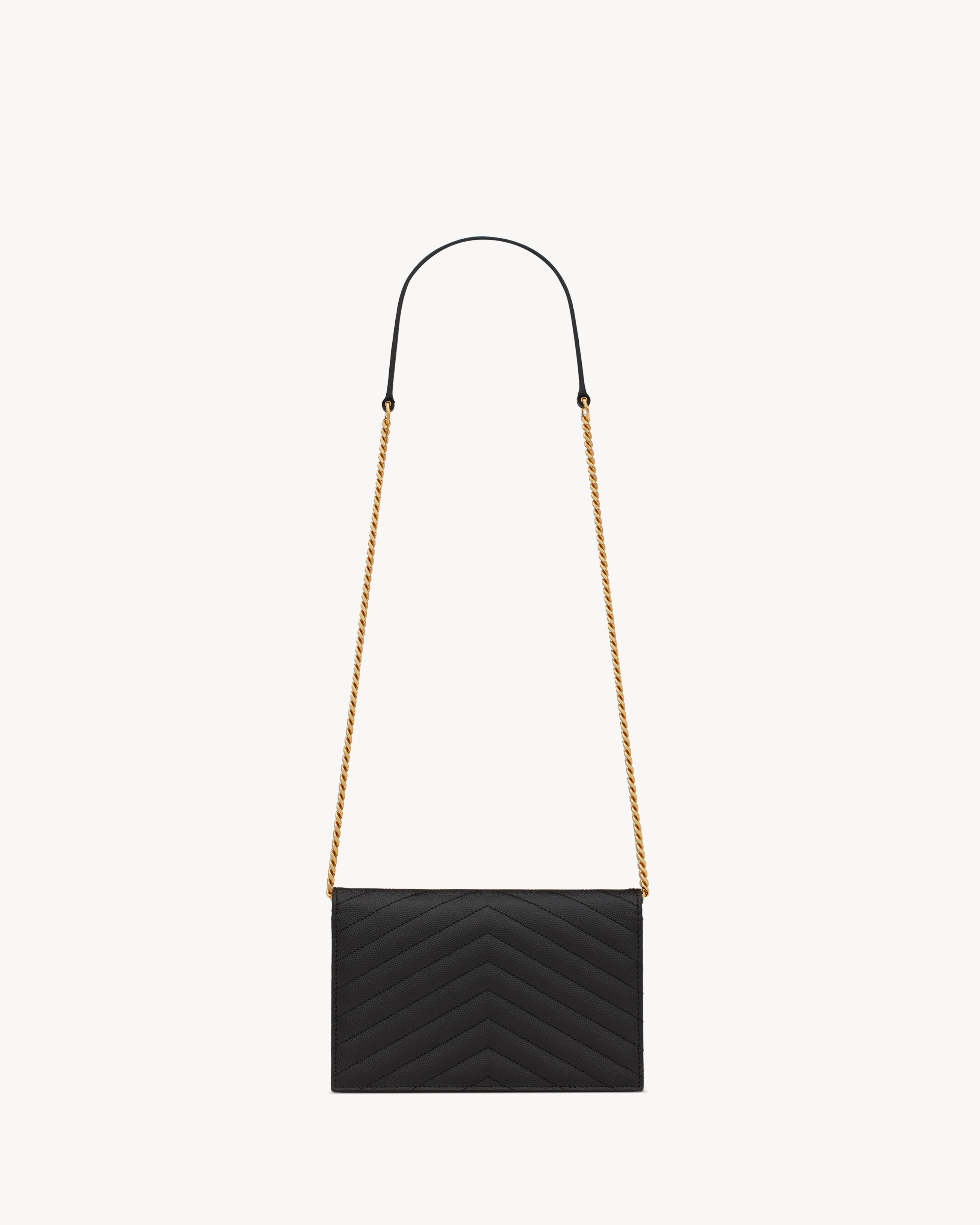 CASSANDRE ENVELOPE CHAIN WALLET IN GRAIN DE POUDRE LEATHER - 2