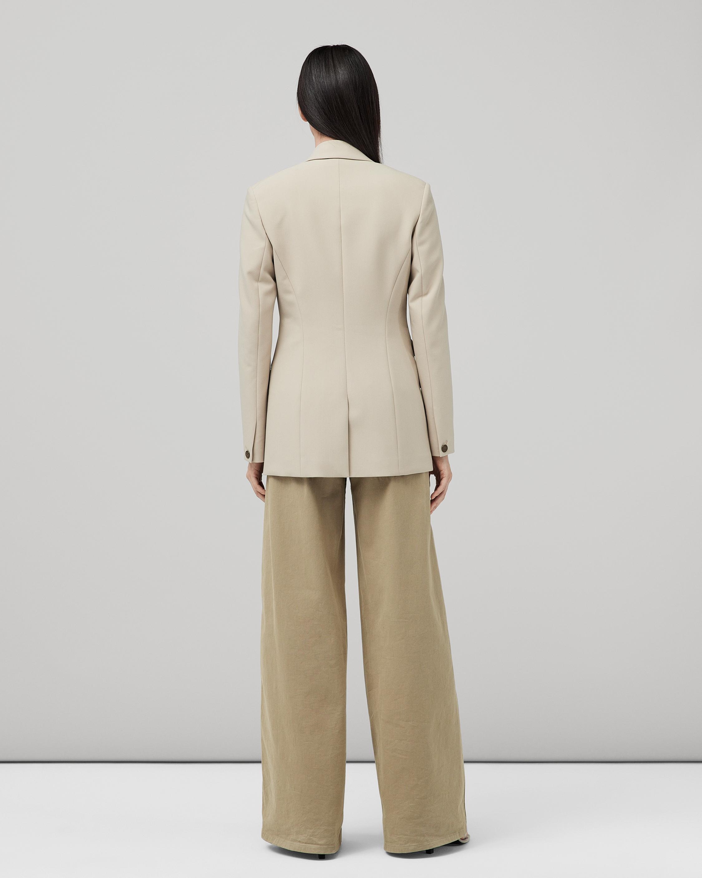 Foster Crepe Blazer
Classic Fit Blazer - 5