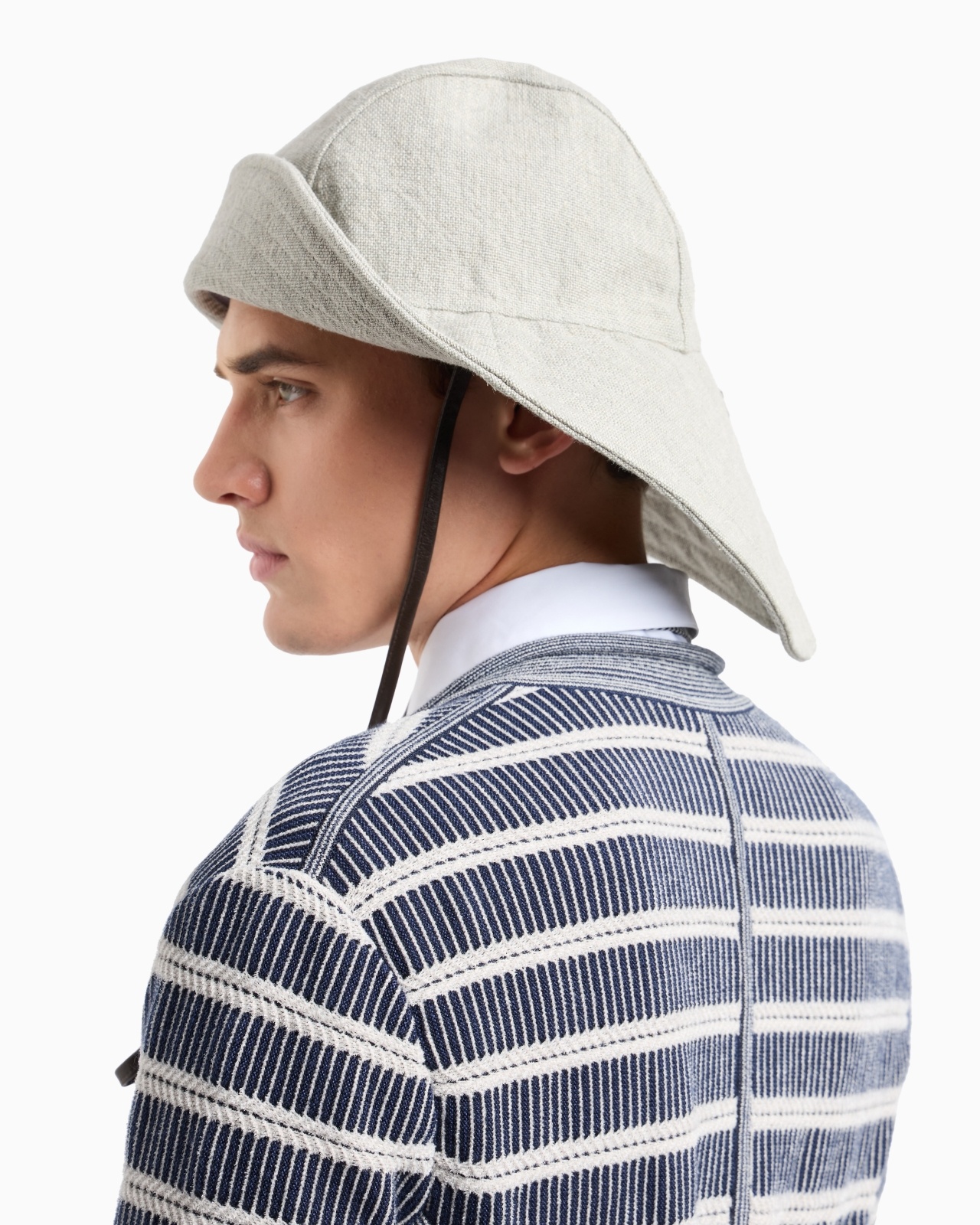 COTTON HAT WITH LEATHER DETAILS - 4