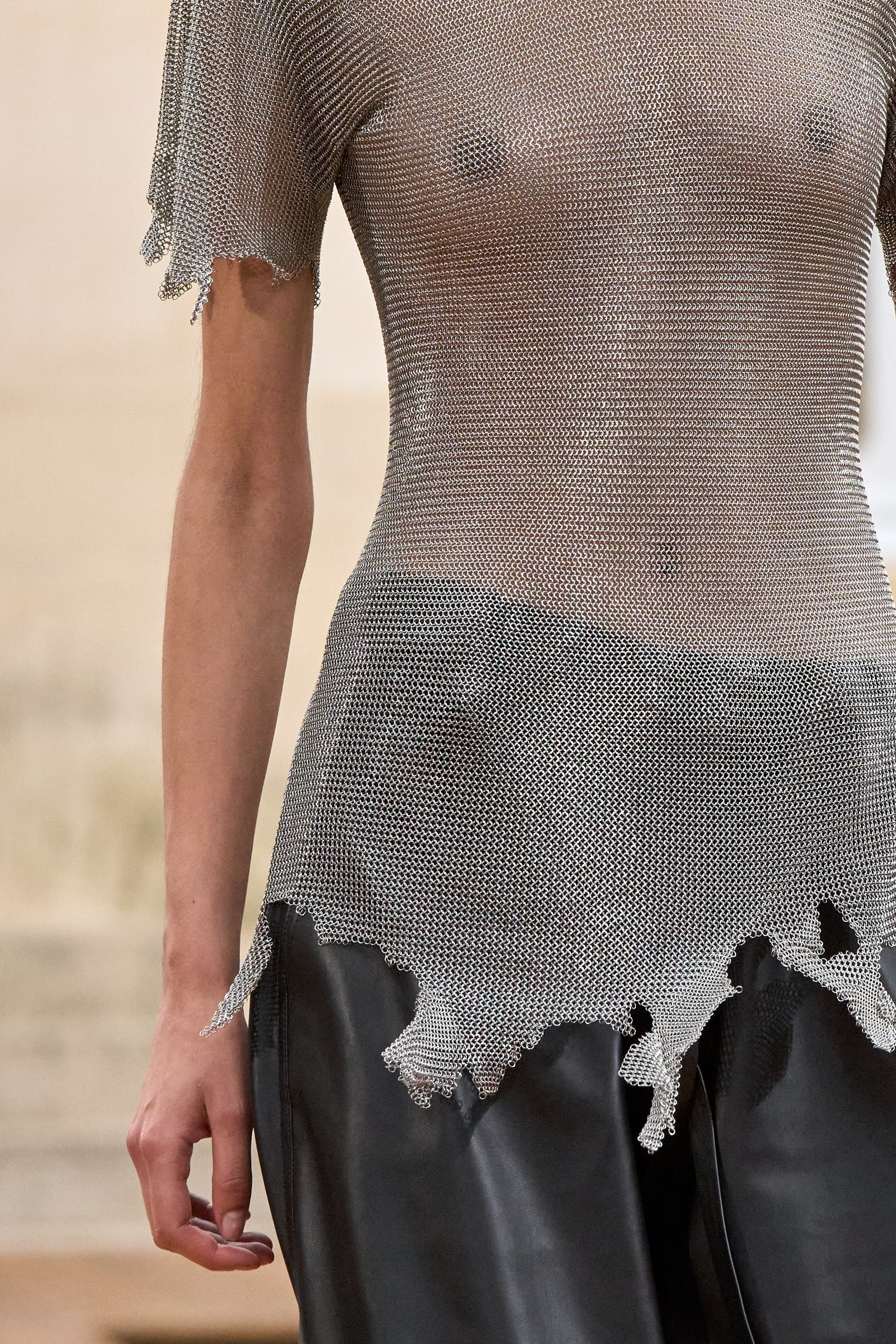 Viv Chainmail T-shirt in Silver Steel - 4