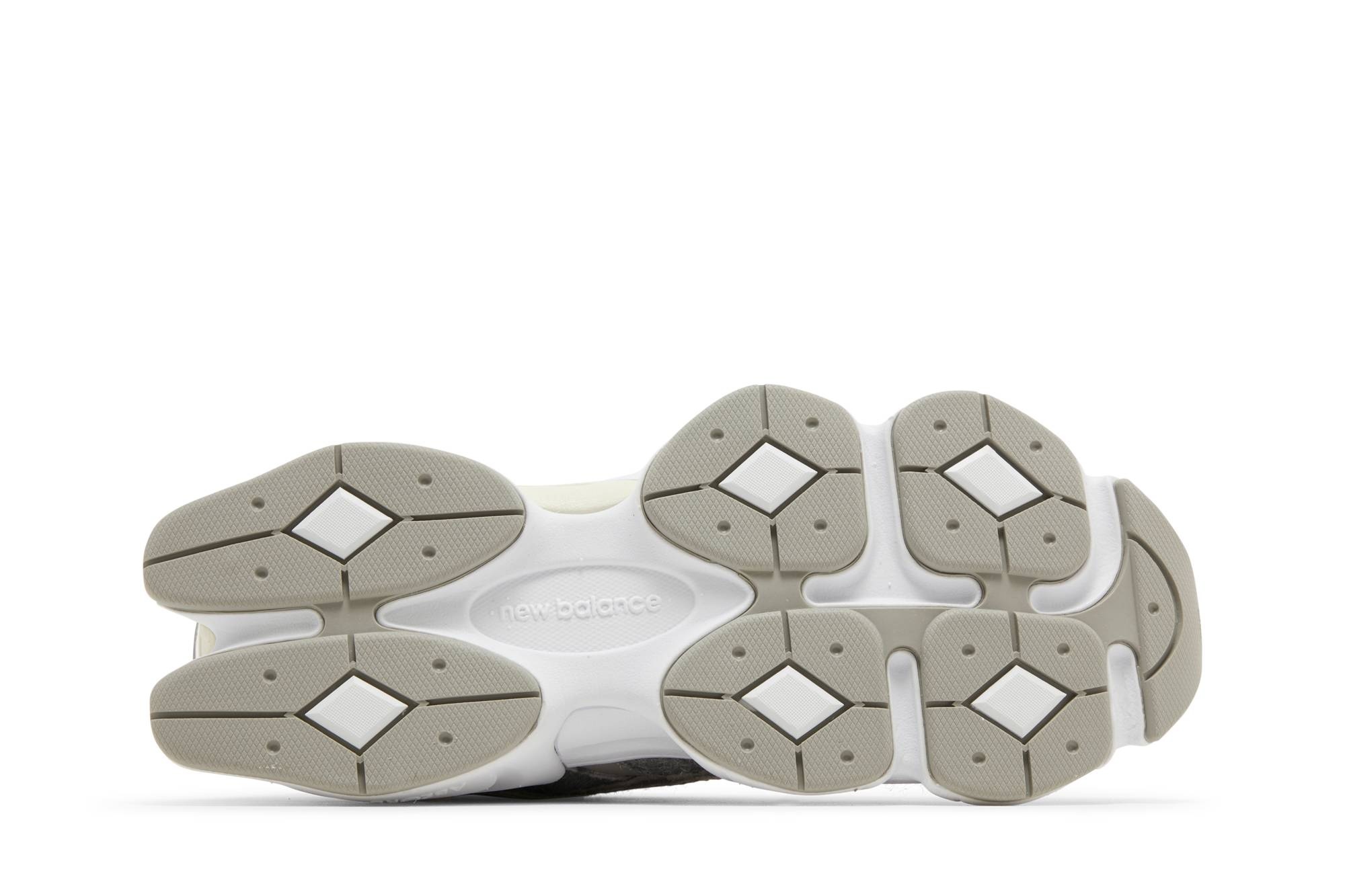 9060 'Grey White' - 4